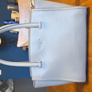 Kate Spade Small Geraldine satchel in grey leather.